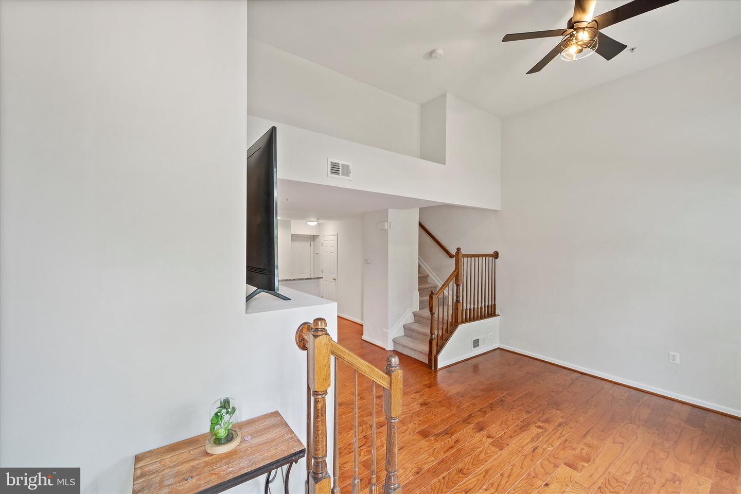 6124 ASTER HAVEN CIR, HAYMARKET, Virginia 20169, 2 Bedrooms Bedrooms, ,2 BathroomsBathrooms,Residential,For sale,6124 ASTER HAVEN CIR,VAPW2095252 MLS # VAPW2095252