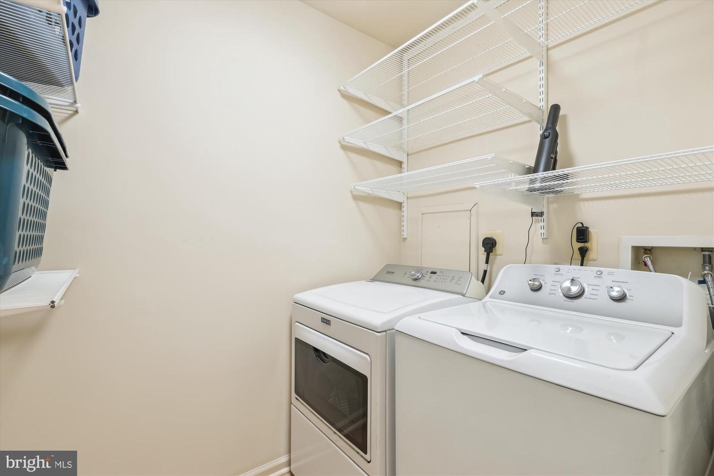 831 MACALISTER DR SE, LEESBURG, Virginia 20175, 4 Bedrooms Bedrooms, ,2 BathroomsBathrooms,Residential,For sale,831 MACALISTER DR SE,VALO2097496 MLS # VALO2097496