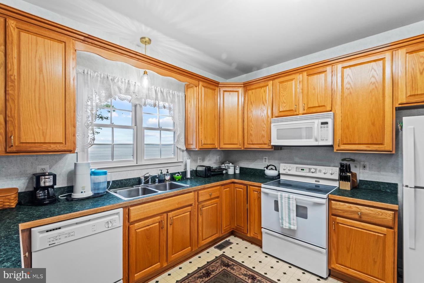 1753 NORTH INDEPENDENCE DRIVE, MONTROSS, Virginia 22520, 3 Bedrooms Bedrooms, 11 Rooms Rooms,3 BathroomsBathrooms,Residential,For sale,1753 NORTH INDEPENDENCE DRIVE,VAWE2008954 MLS # VAWE2008954