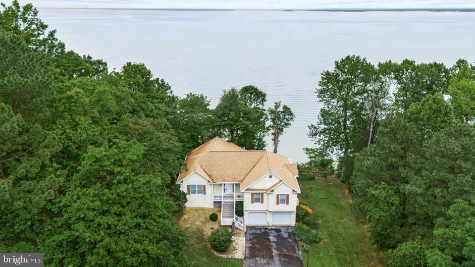 1753 NORTH INDEPENDENCE DRIVE, MONTROSS, Virginia 22520, 3 Bedrooms Bedrooms, 11 Rooms Rooms,3 BathroomsBathrooms,Residential,For sale,1753 NORTH INDEPENDENCE DRIVE,VAWE2008954 MLS # VAWE2008954