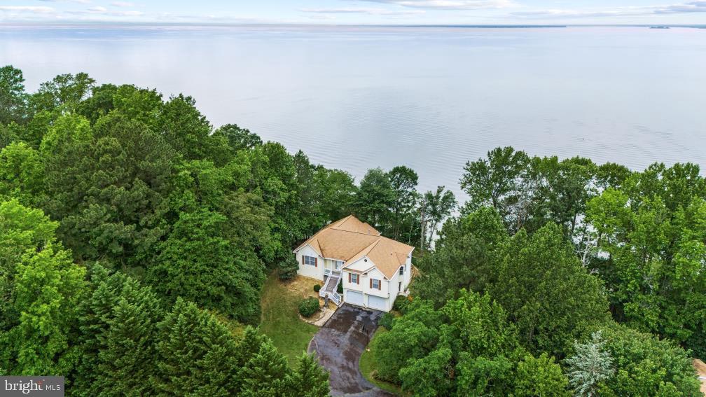 1753 NORTH INDEPENDENCE DRIVE, MONTROSS, Virginia 22520, 3 Bedrooms Bedrooms, 11 Rooms Rooms,3 BathroomsBathrooms,Residential,For sale,1753 NORTH INDEPENDENCE DRIVE,VAWE2008954 MLS # VAWE2008954