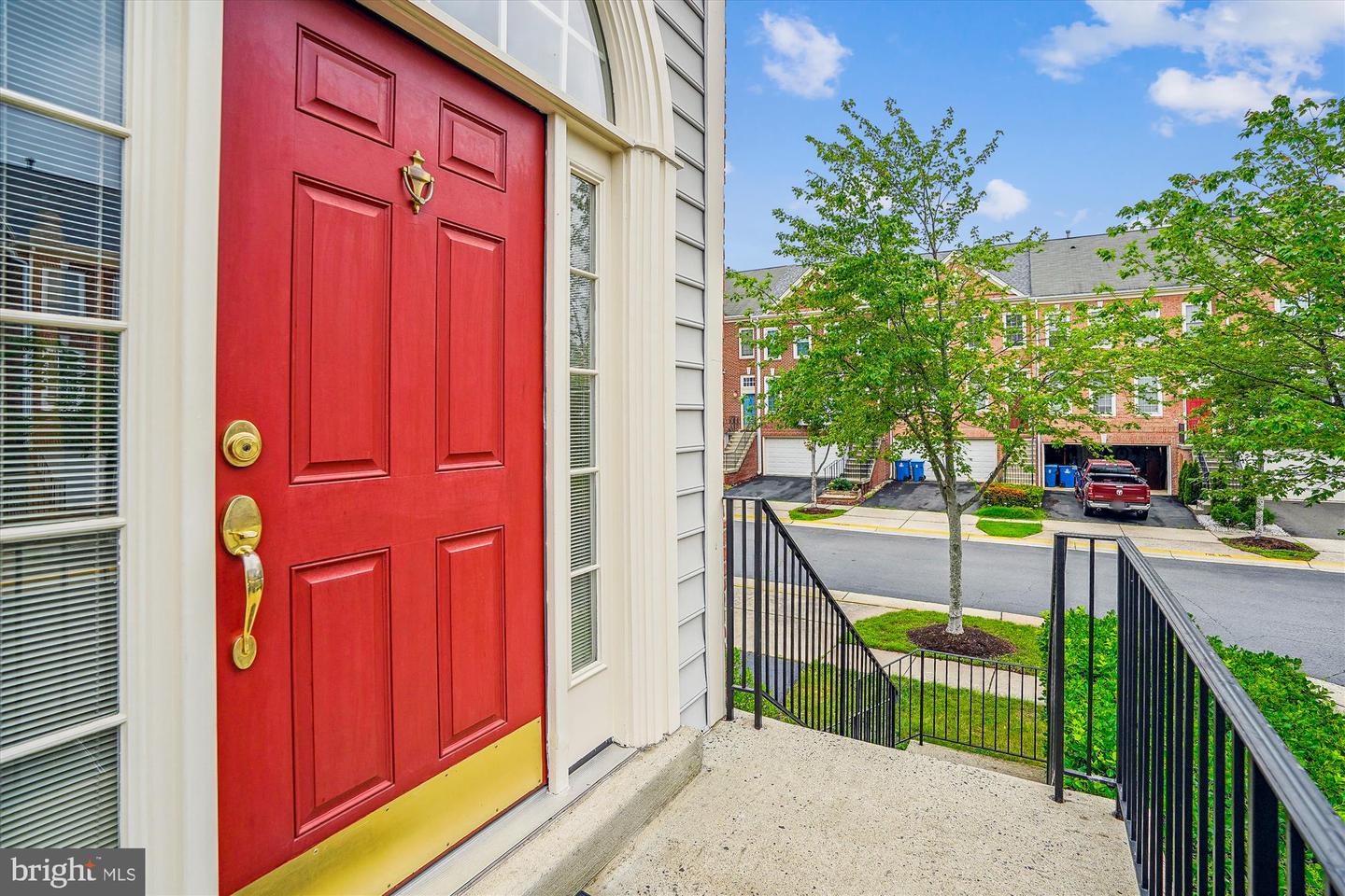 42701 ROLLING ROCK SQ, CHANTILLY, Virginia 20152, 3 Bedrooms Bedrooms, ,2 BathroomsBathrooms,Residential,For sale,42701 ROLLING ROCK SQ,VALO2097648 MLS # VALO2097648
