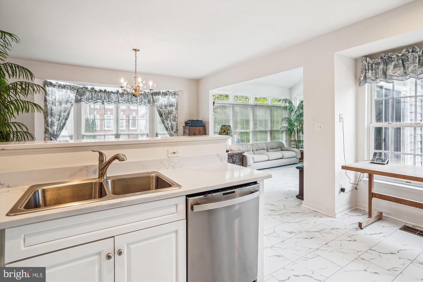 42701 ROLLING ROCK SQ, CHANTILLY, Virginia 20152, 3 Bedrooms Bedrooms, ,2 BathroomsBathrooms,Residential,For sale,42701 ROLLING ROCK SQ,VALO2097648 MLS # VALO2097648