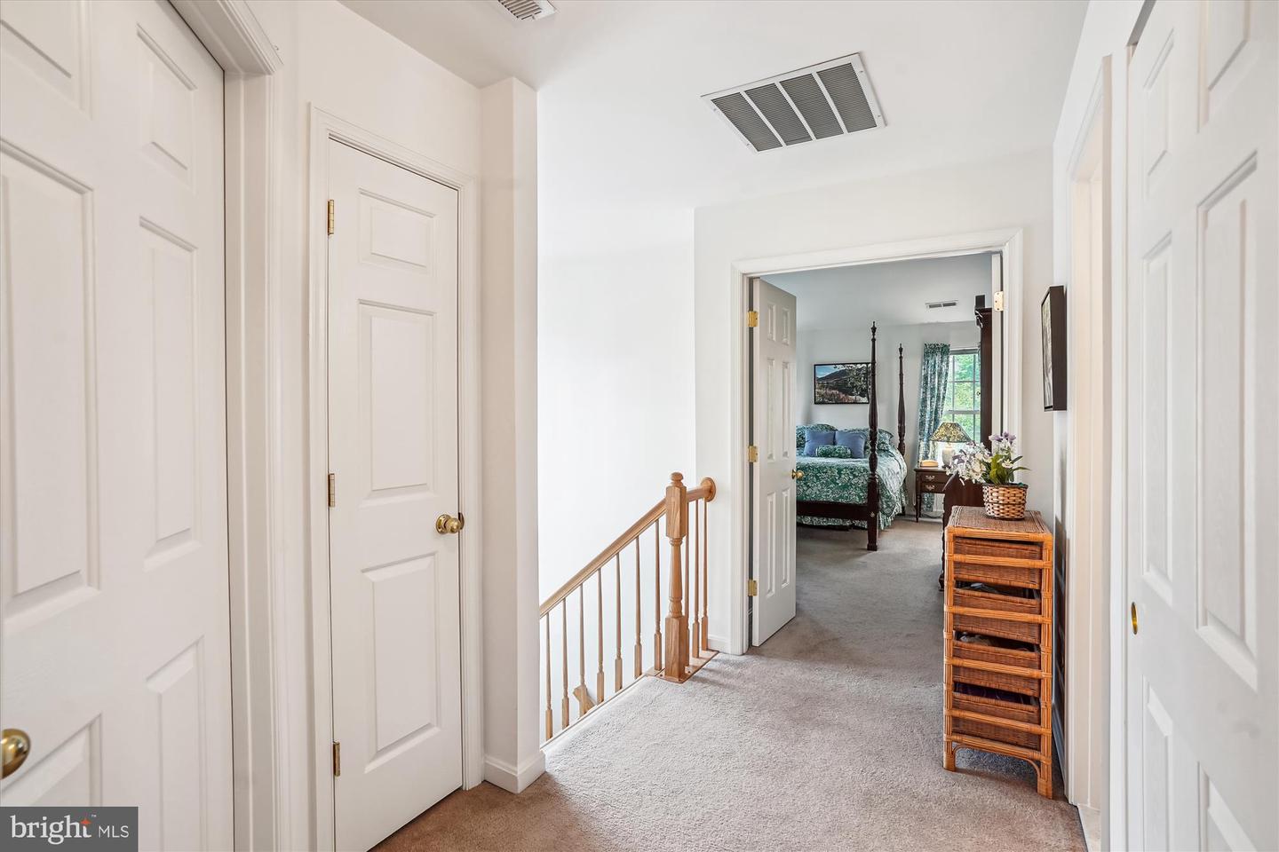 42701 ROLLING ROCK SQ, CHANTILLY, Virginia 20152, 3 Bedrooms Bedrooms, ,2 BathroomsBathrooms,Residential,For sale,42701 ROLLING ROCK SQ,VALO2097648 MLS # VALO2097648
