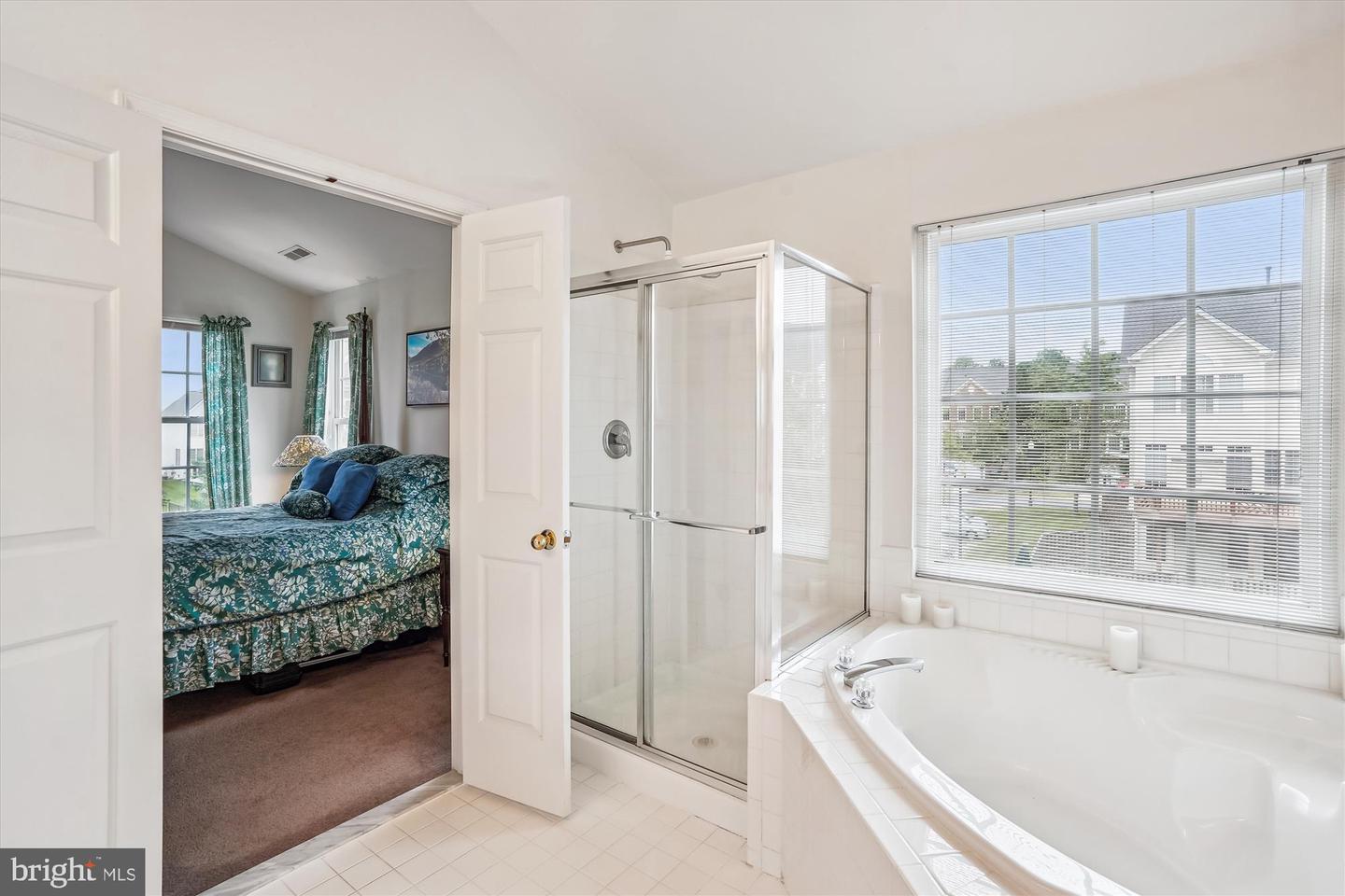 42701 ROLLING ROCK SQ, CHANTILLY, Virginia 20152, 3 Bedrooms Bedrooms, ,2 BathroomsBathrooms,Residential,For sale,42701 ROLLING ROCK SQ,VALO2097648 MLS # VALO2097648