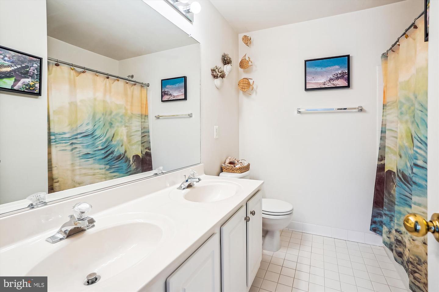 42701 ROLLING ROCK SQ, CHANTILLY, Virginia 20152, 3 Bedrooms Bedrooms, ,2 BathroomsBathrooms,Residential,For sale,42701 ROLLING ROCK SQ,VALO2097648 MLS # VALO2097648