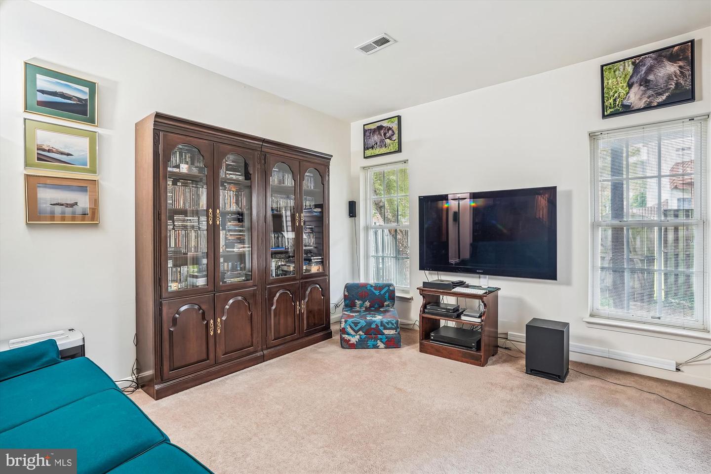 42701 ROLLING ROCK SQ, CHANTILLY, Virginia 20152, 3 Bedrooms Bedrooms, ,2 BathroomsBathrooms,Residential,For sale,42701 ROLLING ROCK SQ,VALO2097648 MLS # VALO2097648