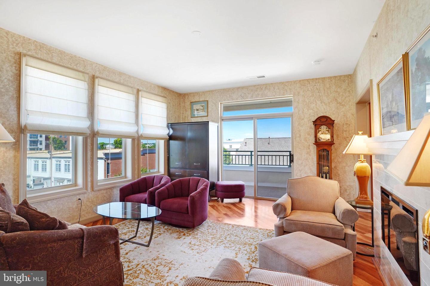 440 BELMONT BAY DR #406, WOODBRIDGE, Virginia 22191, 2 Bedrooms Bedrooms, ,2 BathroomsBathrooms,Residential,For sale,440 BELMONT BAY DR #406,VAPW2095218 MLS # VAPW2095218