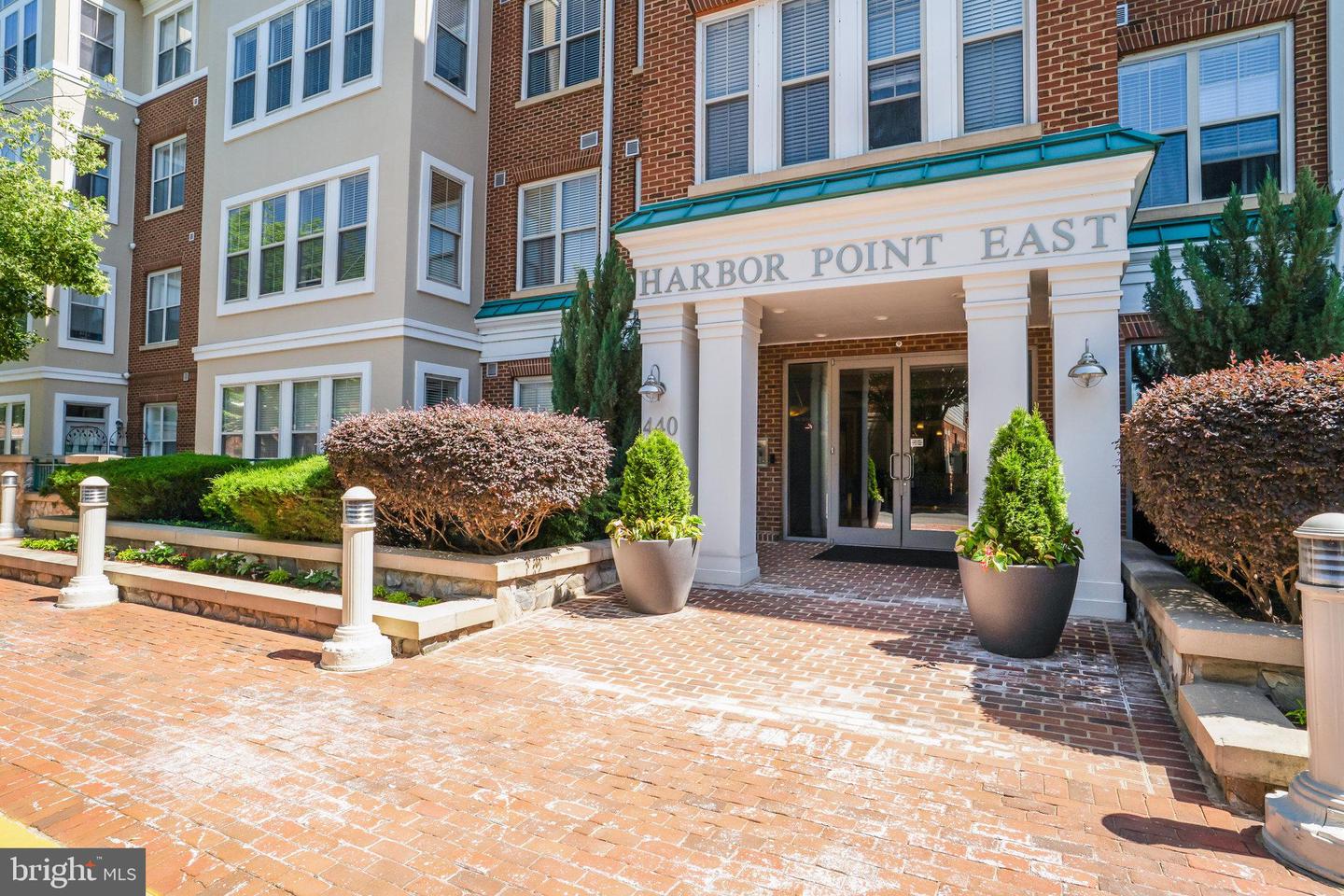 440 BELMONT BAY DR #406, WOODBRIDGE, Virginia 22191, 2 Bedrooms Bedrooms, ,2 BathroomsBathrooms,Residential,For sale,440 BELMONT BAY DR #406,VAPW2095218 MLS # VAPW2095218