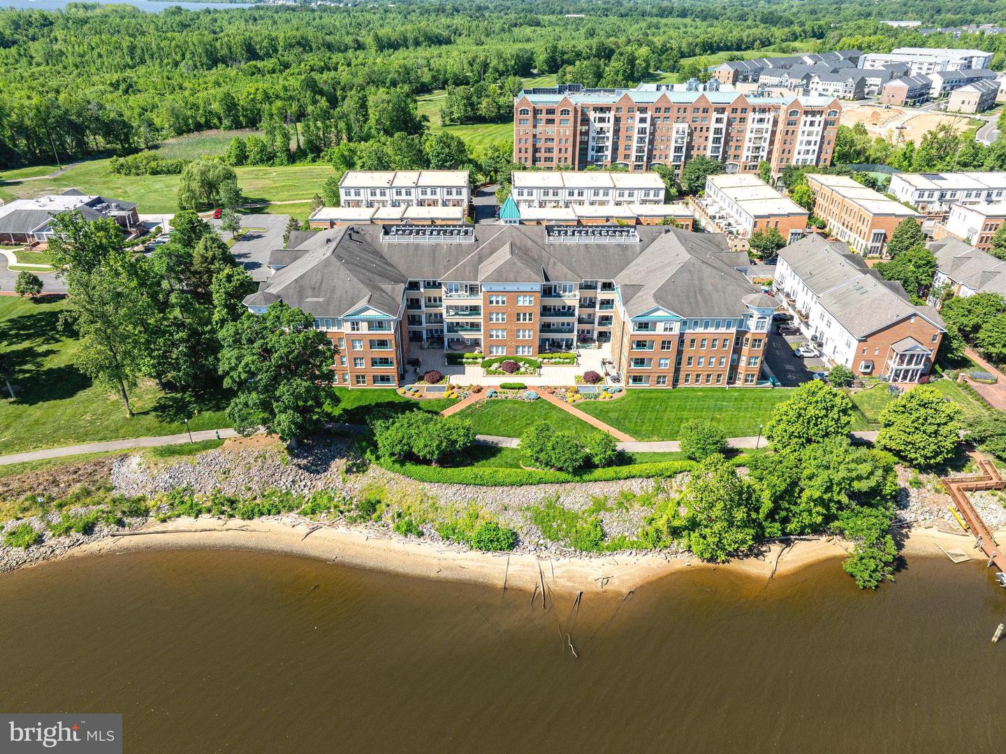 440 BELMONT BAY DR #406, WOODBRIDGE, Virginia 22191, 2 Bedrooms Bedrooms, ,2 BathroomsBathrooms,Residential,For sale,440 BELMONT BAY DR #406,VAPW2095218 MLS # VAPW2095218