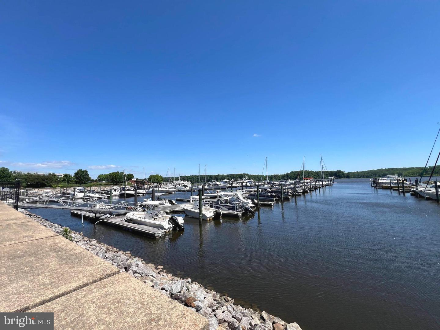 440 BELMONT BAY DR #406, WOODBRIDGE, Virginia 22191, 2 Bedrooms Bedrooms, ,2 BathroomsBathrooms,Residential,For sale,440 BELMONT BAY DR #406,VAPW2095218 MLS # VAPW2095218
