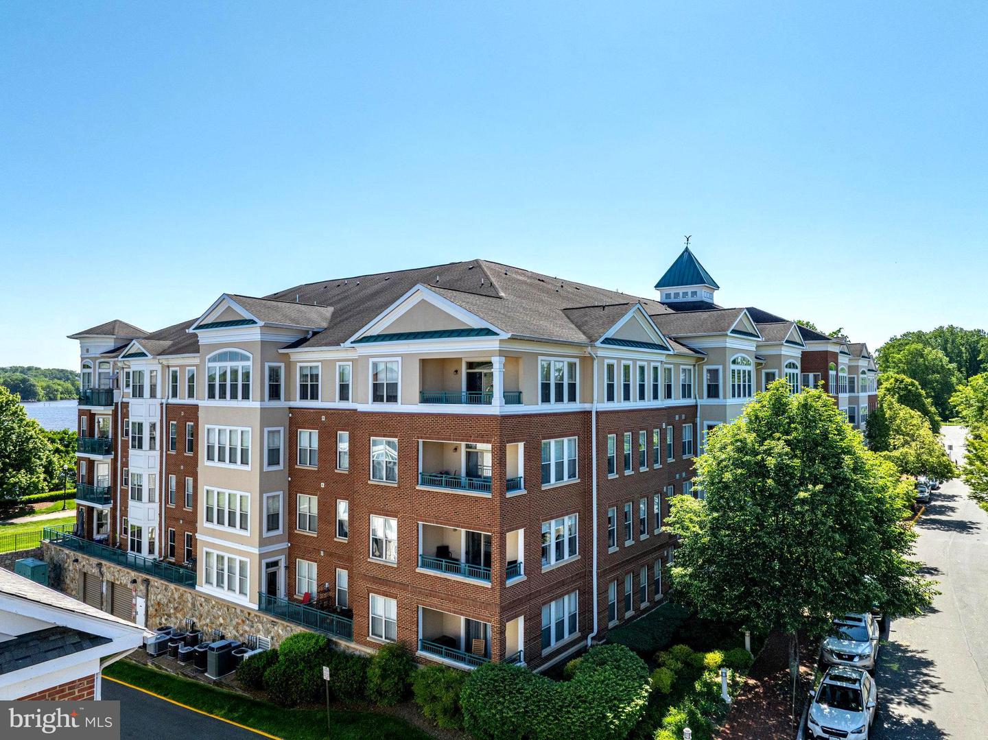 440 BELMONT BAY DR #406, WOODBRIDGE, Virginia 22191, 2 Bedrooms Bedrooms, ,2 BathroomsBathrooms,Residential,For sale,440 BELMONT BAY DR #406,VAPW2095218 MLS # VAPW2095218