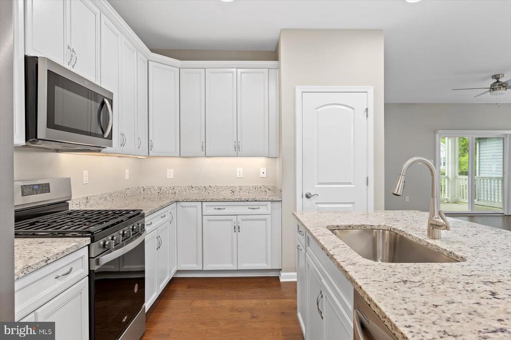 6508 BOXWELL DR, FREDERICKSBURG, Virginia 22407, 2 Bedrooms Bedrooms, ,2 BathroomsBathrooms,Residential,6508 BOXWELL DR,VASP2032622 MLS # VASP2032622