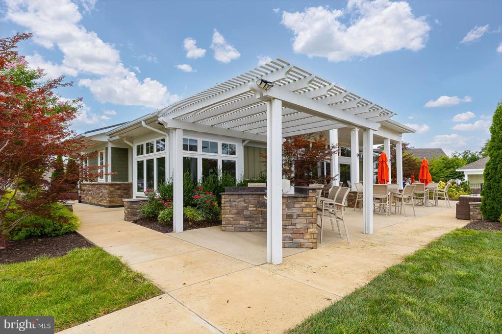 6508 BOXWELL DR, FREDERICKSBURG, Virginia 22407, 2 Bedrooms Bedrooms, ,2 BathroomsBathrooms,Residential,6508 BOXWELL DR,VASP2032622 MLS # VASP2032622