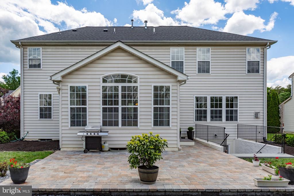 9016 LAUREL OAK LN, FREDERICKSBURG, Virginia 22407, 4 Bedrooms Bedrooms, ,2 BathroomsBathrooms,Residential,9016 LAUREL OAK LN,VASP2033190 MLS # VASP2033190
