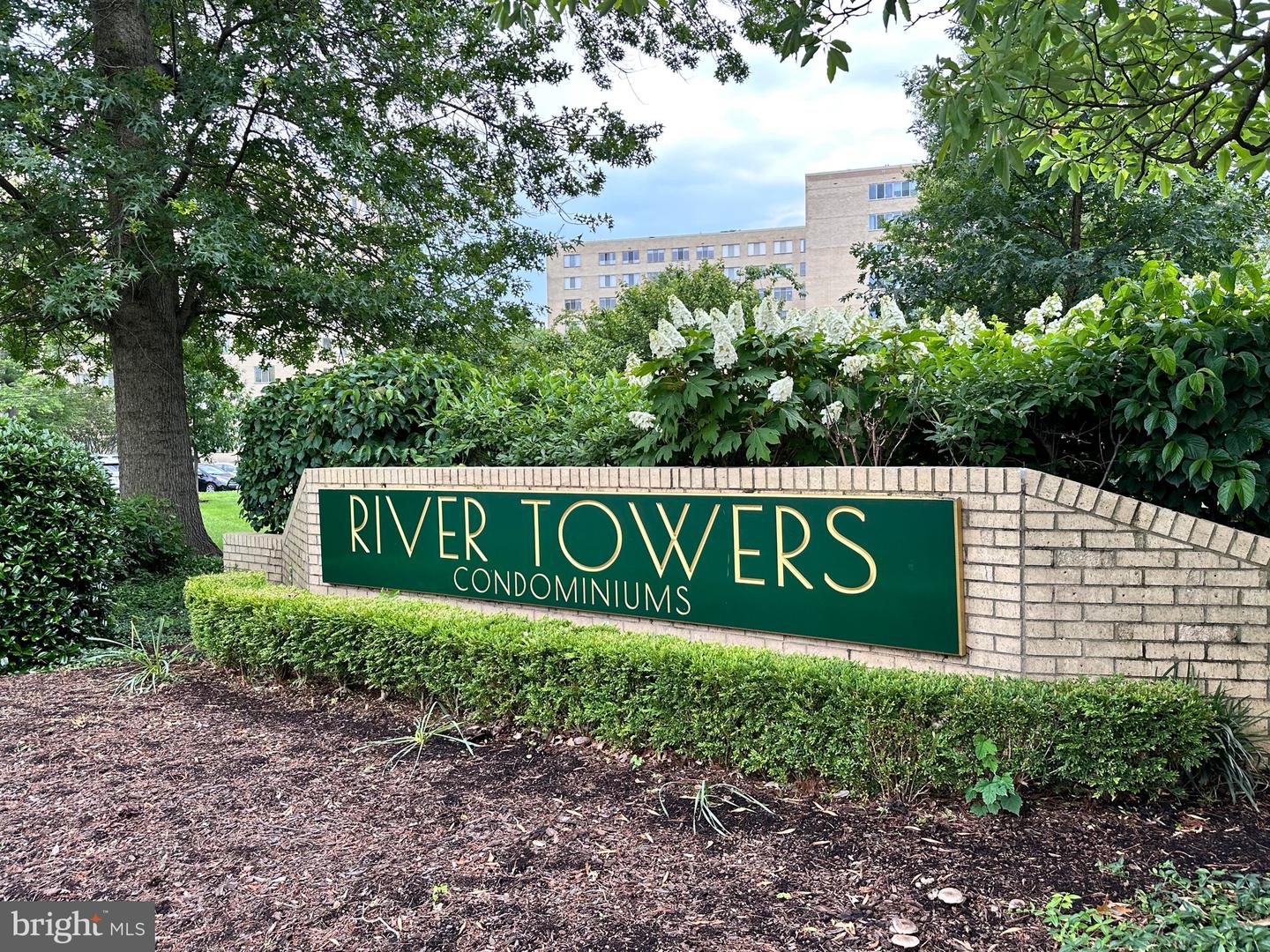 6621 WAKEFIELD DR #403, ALEXANDRIA, Virginia 22307, 3 Bedrooms Bedrooms, ,2 BathroomsBathrooms,Residential,For sale,6621 WAKEFIELD DR #403,VAFX2227248 MLS # VAFX2227248