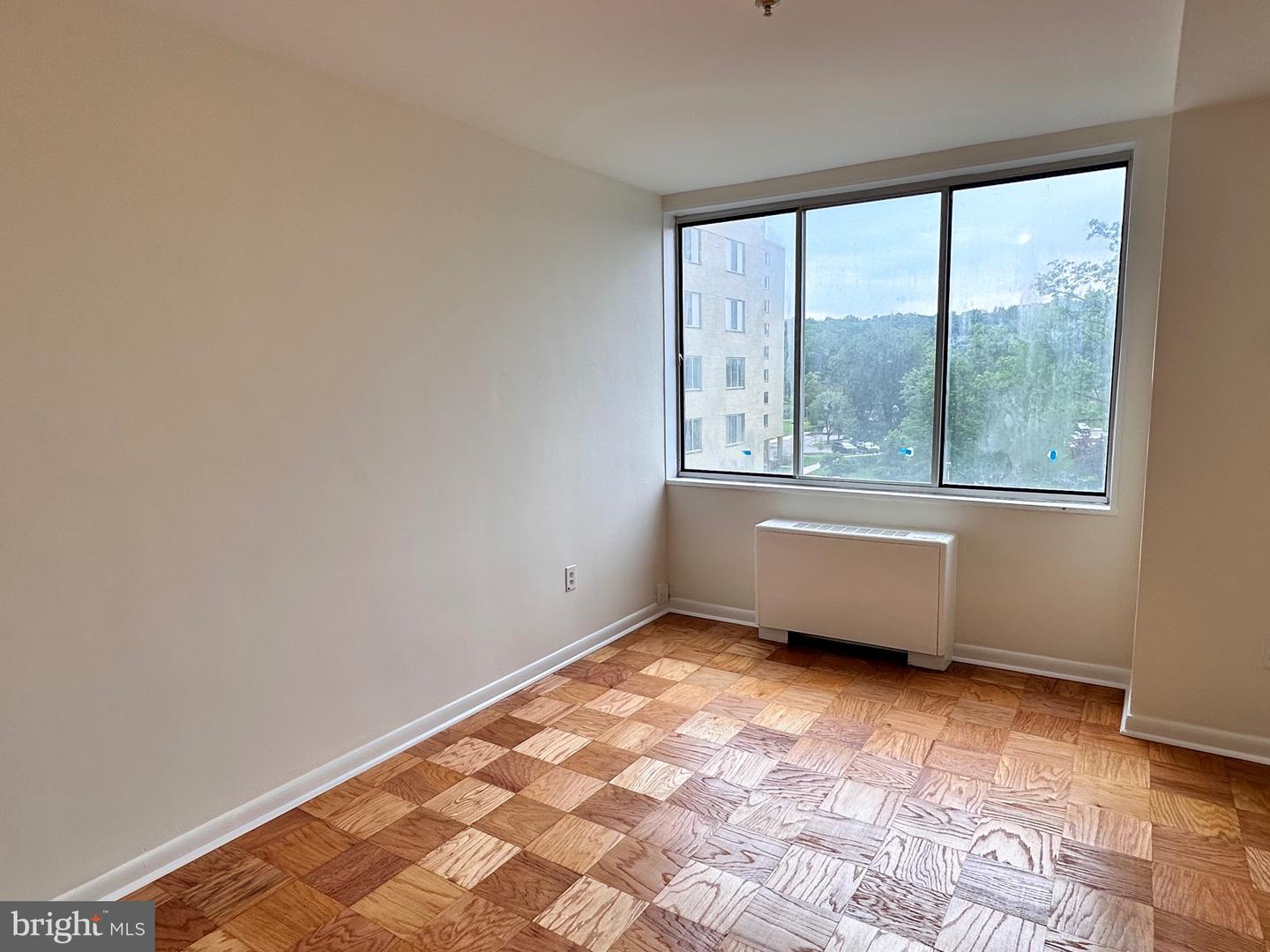 6621 WAKEFIELD DR #403, ALEXANDRIA, Virginia 22307, 3 Bedrooms Bedrooms, ,2 BathroomsBathrooms,Residential,For sale,6621 WAKEFIELD DR #403,VAFX2227248 MLS # VAFX2227248