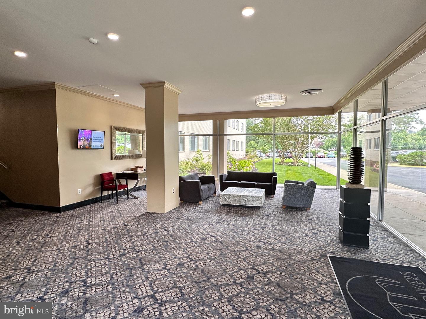 6621 WAKEFIELD DR #403, ALEXANDRIA, Virginia 22307, 3 Bedrooms Bedrooms, ,2 BathroomsBathrooms,Residential,For sale,6621 WAKEFIELD DR #403,VAFX2227248 MLS # VAFX2227248