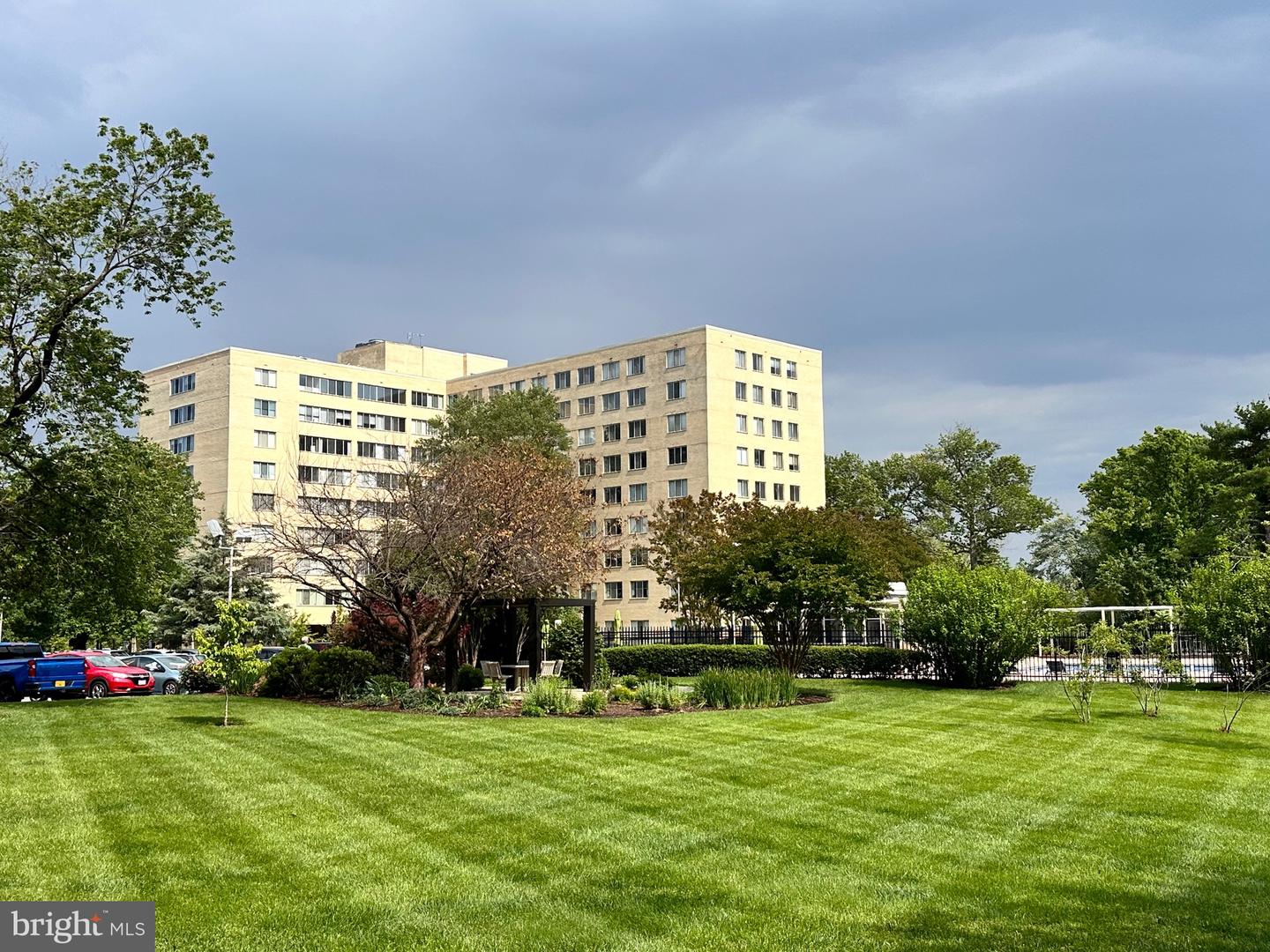6621 WAKEFIELD DR #403, ALEXANDRIA, Virginia 22307, 3 Bedrooms Bedrooms, ,2 BathroomsBathrooms,Residential,For sale,6621 WAKEFIELD DR #403,VAFX2227248 MLS # VAFX2227248