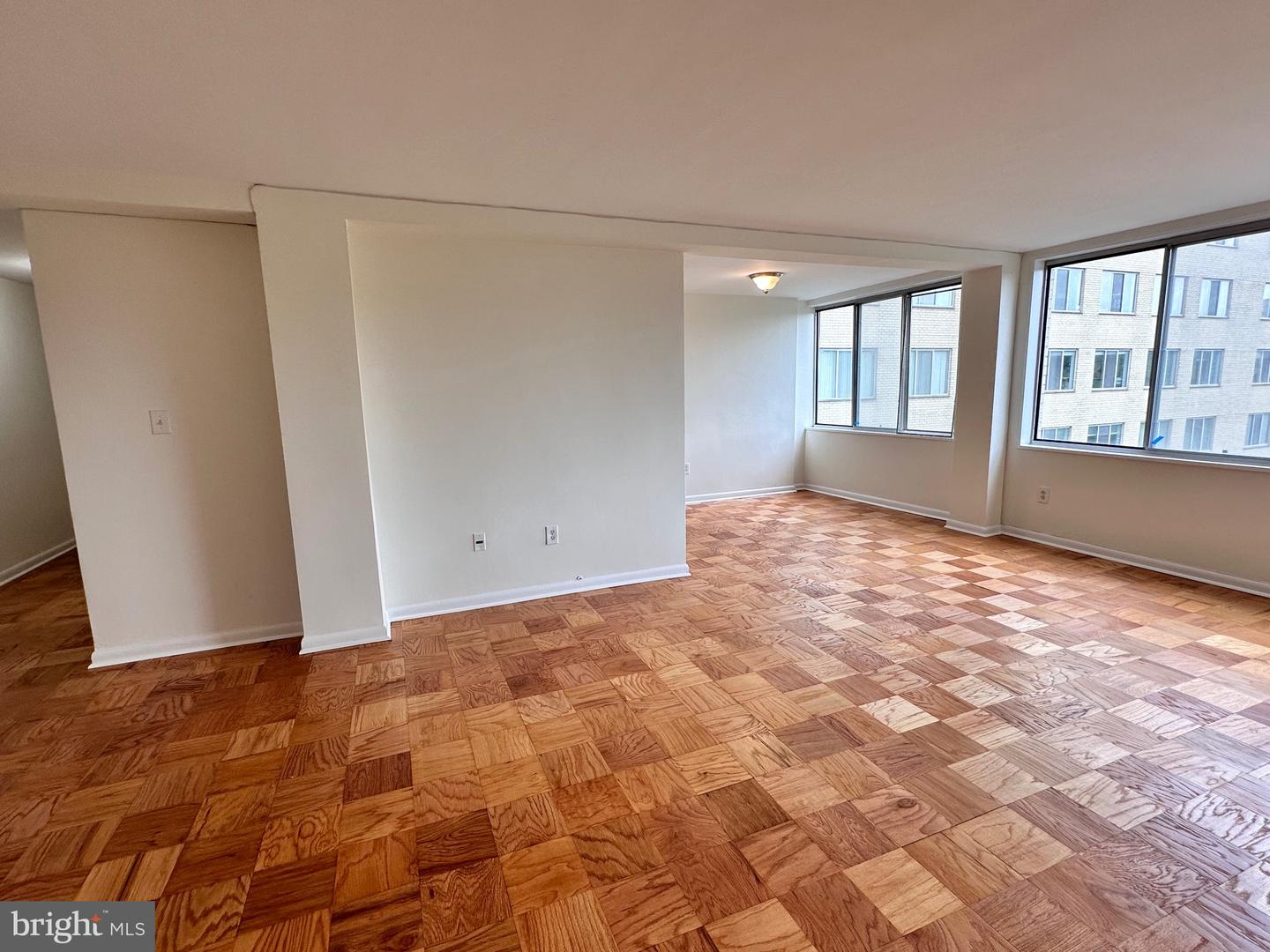 6621 WAKEFIELD DR #403, ALEXANDRIA, Virginia 22307, 3 Bedrooms Bedrooms, ,2 BathroomsBathrooms,Residential,For sale,6621 WAKEFIELD DR #403,VAFX2227248 MLS # VAFX2227248