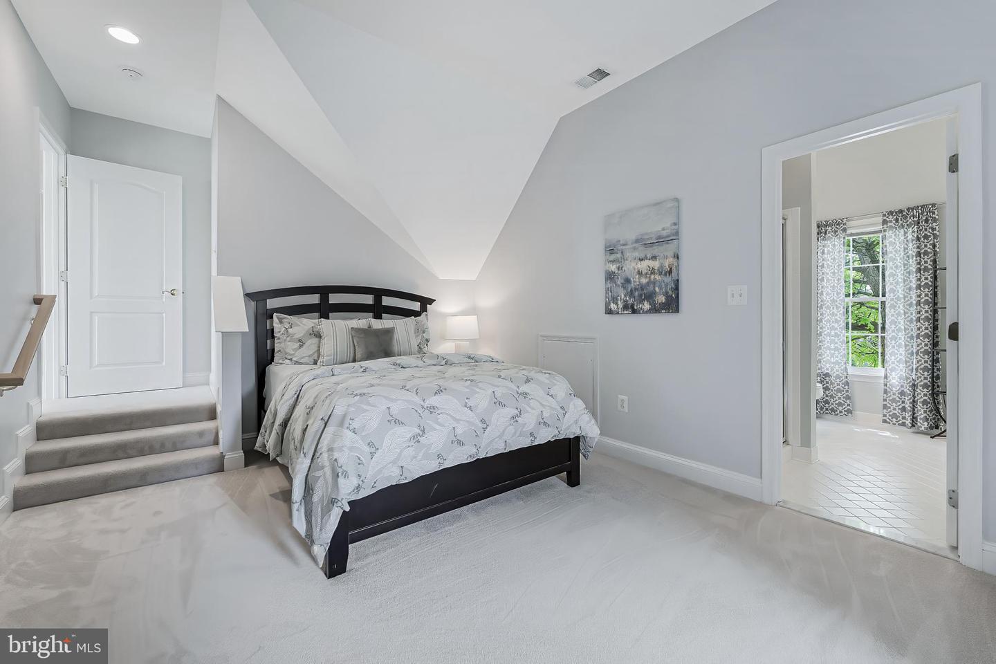18370 KINGSMILL ST, LEESBURG, Virginia 20176, 4 Bedrooms Bedrooms, ,4 BathroomsBathrooms,Residential,For sale,18370 KINGSMILL ST,VALO2092790 MLS # VALO2092790