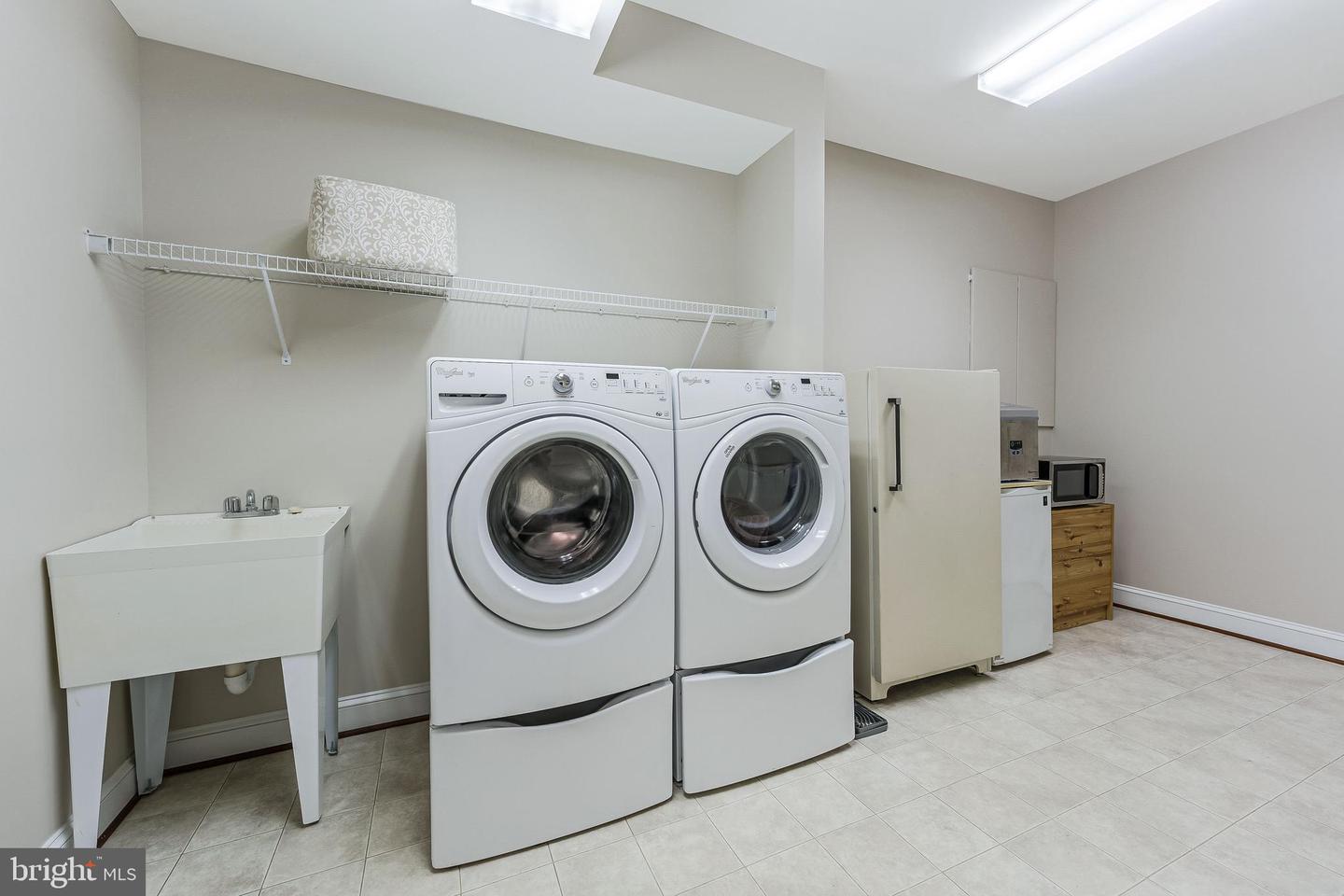 18370 KINGSMILL ST, LEESBURG, Virginia 20176, 4 Bedrooms Bedrooms, ,4 BathroomsBathrooms,Residential,For sale,18370 KINGSMILL ST,VALO2092790 MLS # VALO2092790