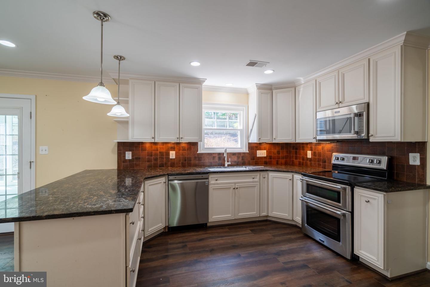 4501 PEPPERMILL CT, DUMFRIES, Virginia 22025, 4 Bedrooms Bedrooms, ,3 BathroomsBathrooms,Residential,For sale,4501 PEPPERMILL CT,VAPW2090894 MLS # VAPW2090894