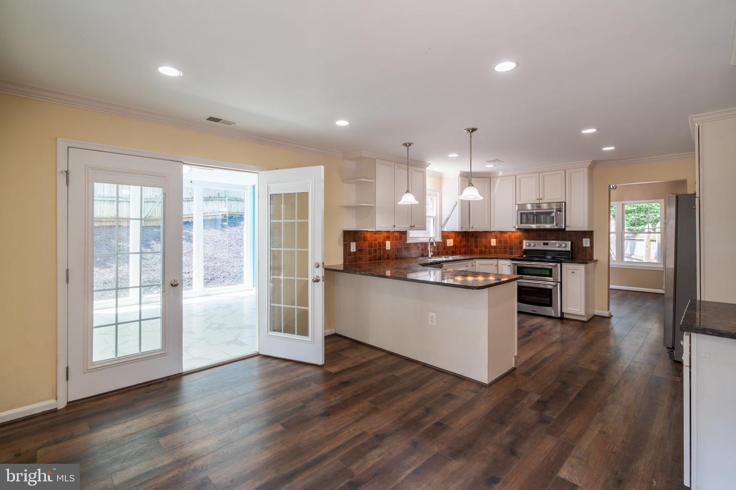 4501 PEPPERMILL CT, DUMFRIES, Virginia 22025, 4 Bedrooms Bedrooms, ,3 BathroomsBathrooms,Residential,For sale,4501 PEPPERMILL CT,VAPW2090894 MLS # VAPW2090894