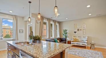 2209 RICHMOND HWY #102, ALEXANDRIA, Virginia 22301, 3 Bedrooms Bedrooms, ,2 BathroomsBathrooms,Residential,For sale,2209 RICHMOND HWY #102,VAAX2044156 MLS # VAAX2044156