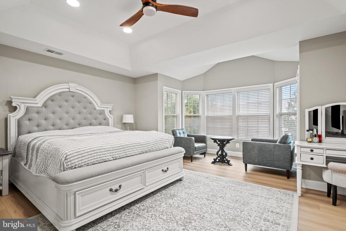 13963 JAMES CROSS ST, CHANTILLY, Virginia 20151, 4 Bedrooms Bedrooms, ,3 BathroomsBathrooms,Residential,For sale,13963 JAMES CROSS ST,VAFX2236006 MLS # VAFX2236006
