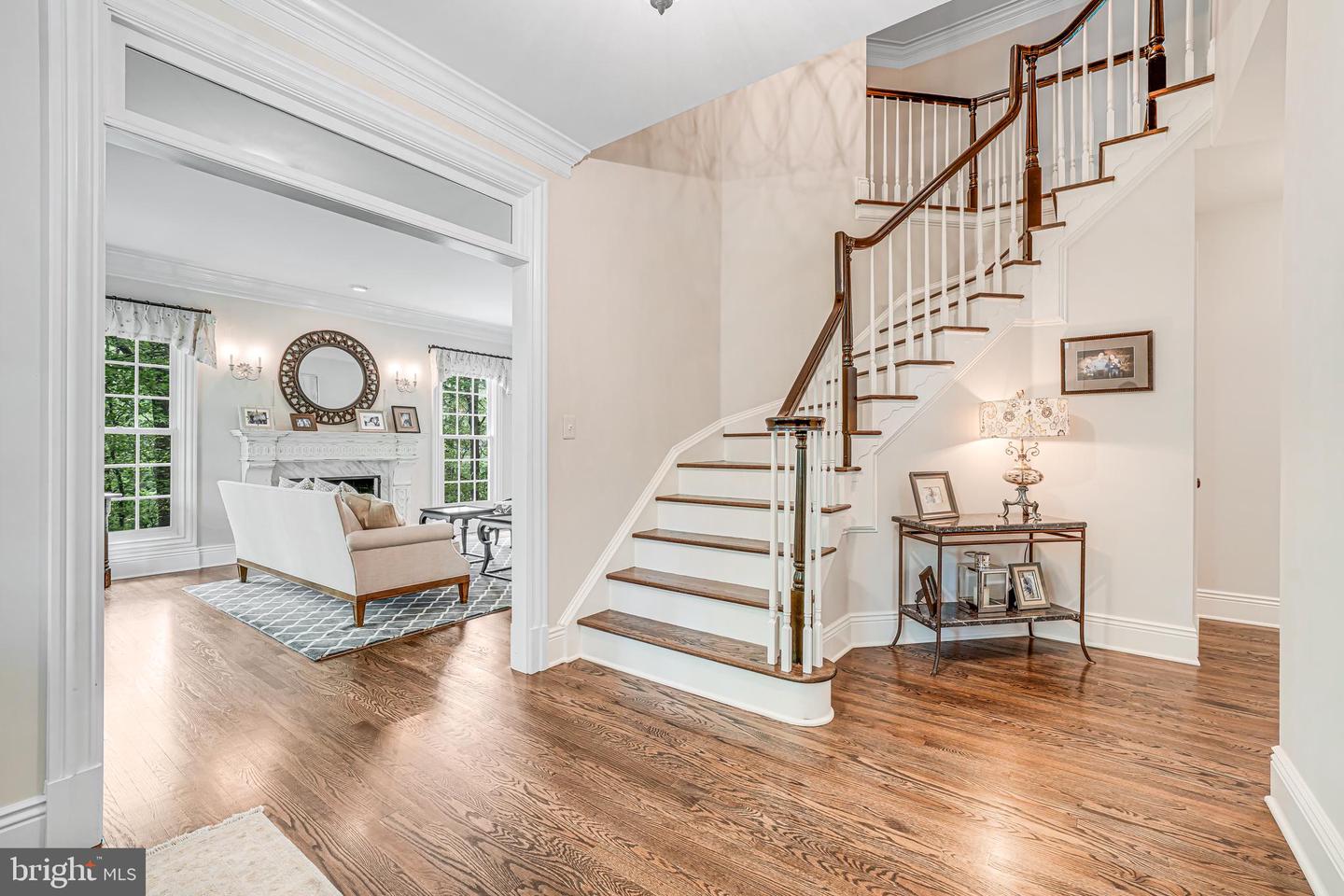 6020 COPELY LN, MCLEAN, Virginia 22101, 6 Bedrooms Bedrooms, ,5 BathroomsBathrooms,Residential,For sale,6020 COPELY LN,VAFX2236232 MLS # VAFX2236232