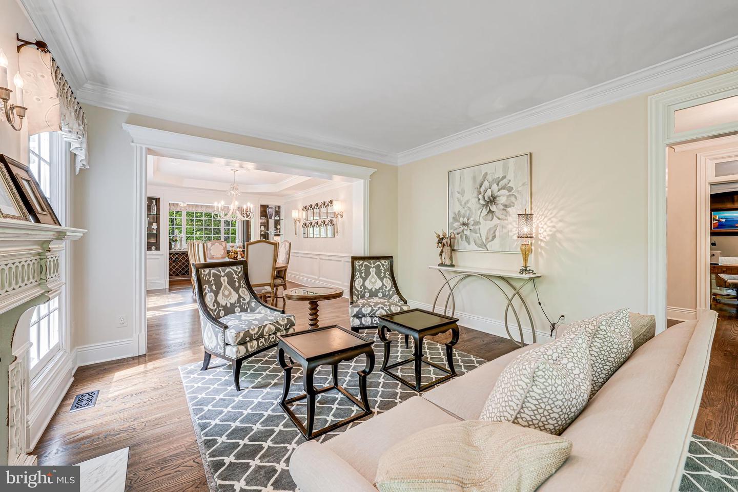6020 COPELY LN, MCLEAN, Virginia 22101, 6 Bedrooms Bedrooms, ,5 BathroomsBathrooms,Residential,For sale,6020 COPELY LN,VAFX2236232 MLS # VAFX2236232