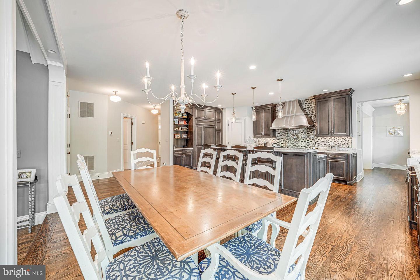 6020 COPELY LN, MCLEAN, Virginia 22101, 6 Bedrooms Bedrooms, ,5 BathroomsBathrooms,Residential,For sale,6020 COPELY LN,VAFX2236232 MLS # VAFX2236232