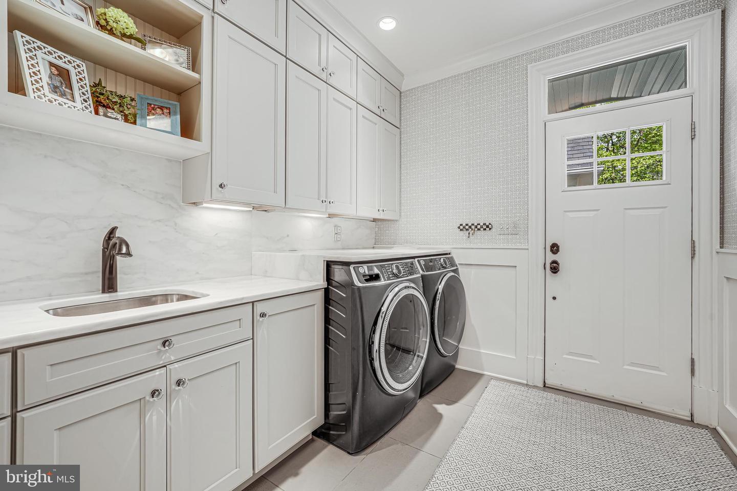 6020 COPELY LN, MCLEAN, Virginia 22101, 6 Bedrooms Bedrooms, ,5 BathroomsBathrooms,Residential,For sale,6020 COPELY LN,VAFX2236232 MLS # VAFX2236232