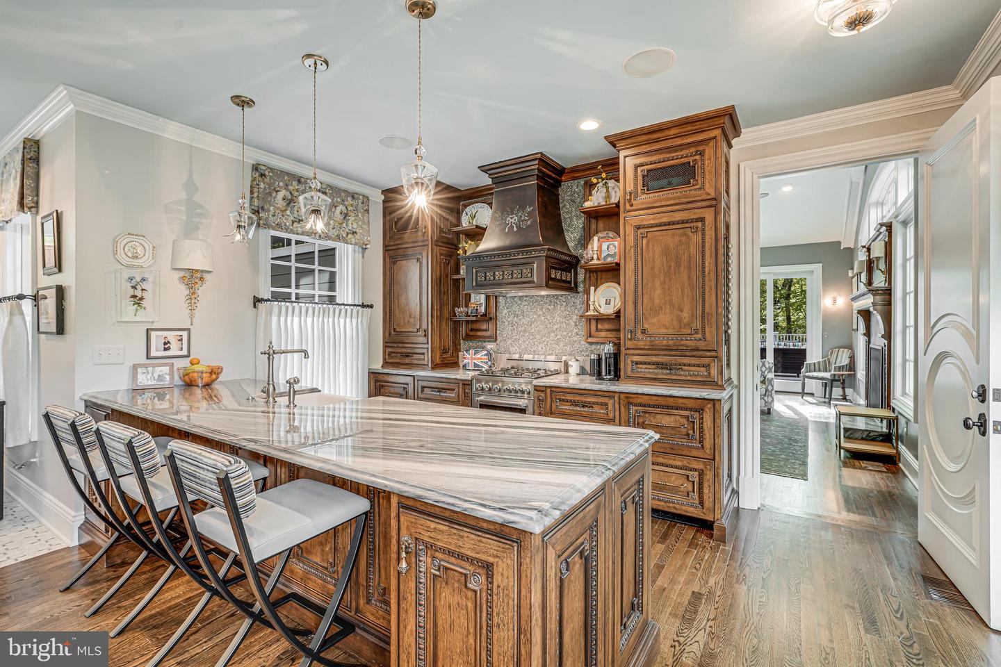 6020 COPELY LN, MCLEAN, Virginia 22101, 6 Bedrooms Bedrooms, ,5 BathroomsBathrooms,Residential,For sale,6020 COPELY LN,VAFX2236232 MLS # VAFX2236232
