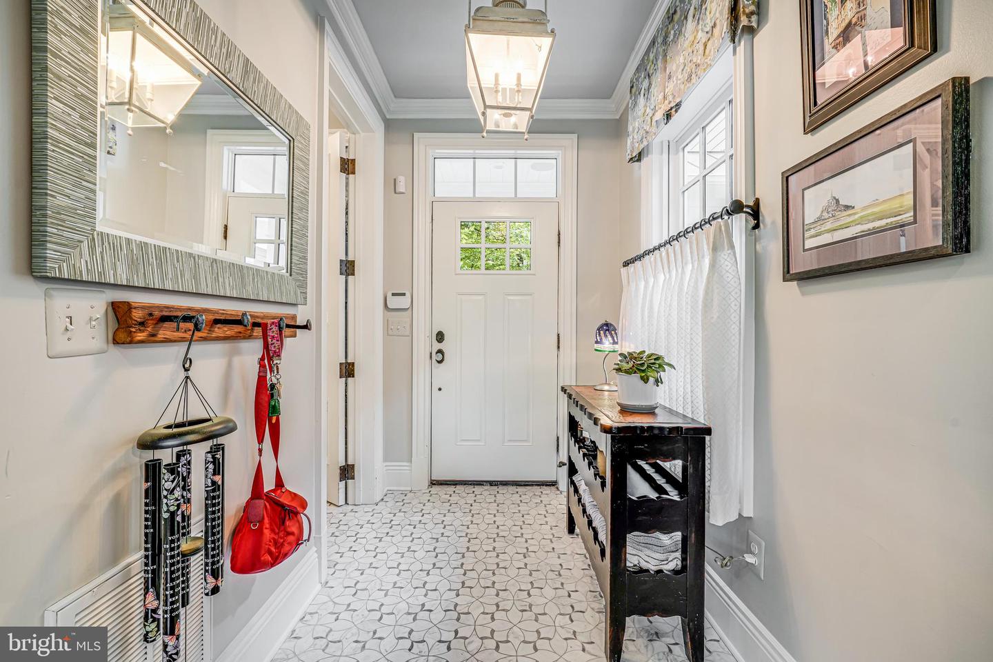 6020 COPELY LN, MCLEAN, Virginia 22101, 6 Bedrooms Bedrooms, ,5 BathroomsBathrooms,Residential,For sale,6020 COPELY LN,VAFX2236232 MLS # VAFX2236232