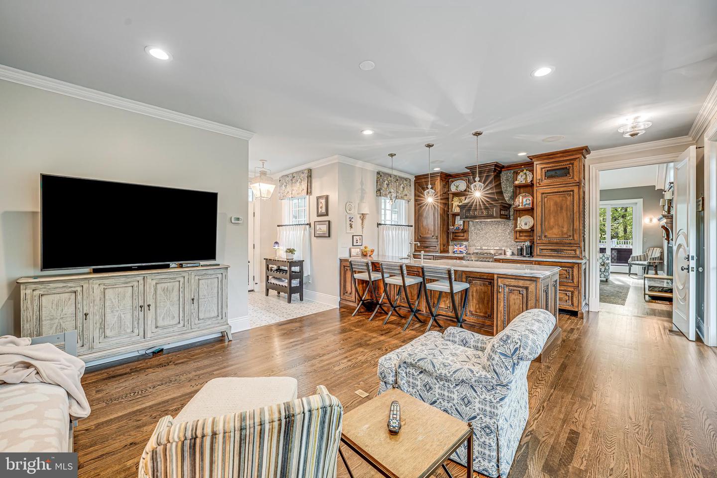 6020 COPELY LN, MCLEAN, Virginia 22101, 6 Bedrooms Bedrooms, ,5 BathroomsBathrooms,Residential,For sale,6020 COPELY LN,VAFX2236232 MLS # VAFX2236232
