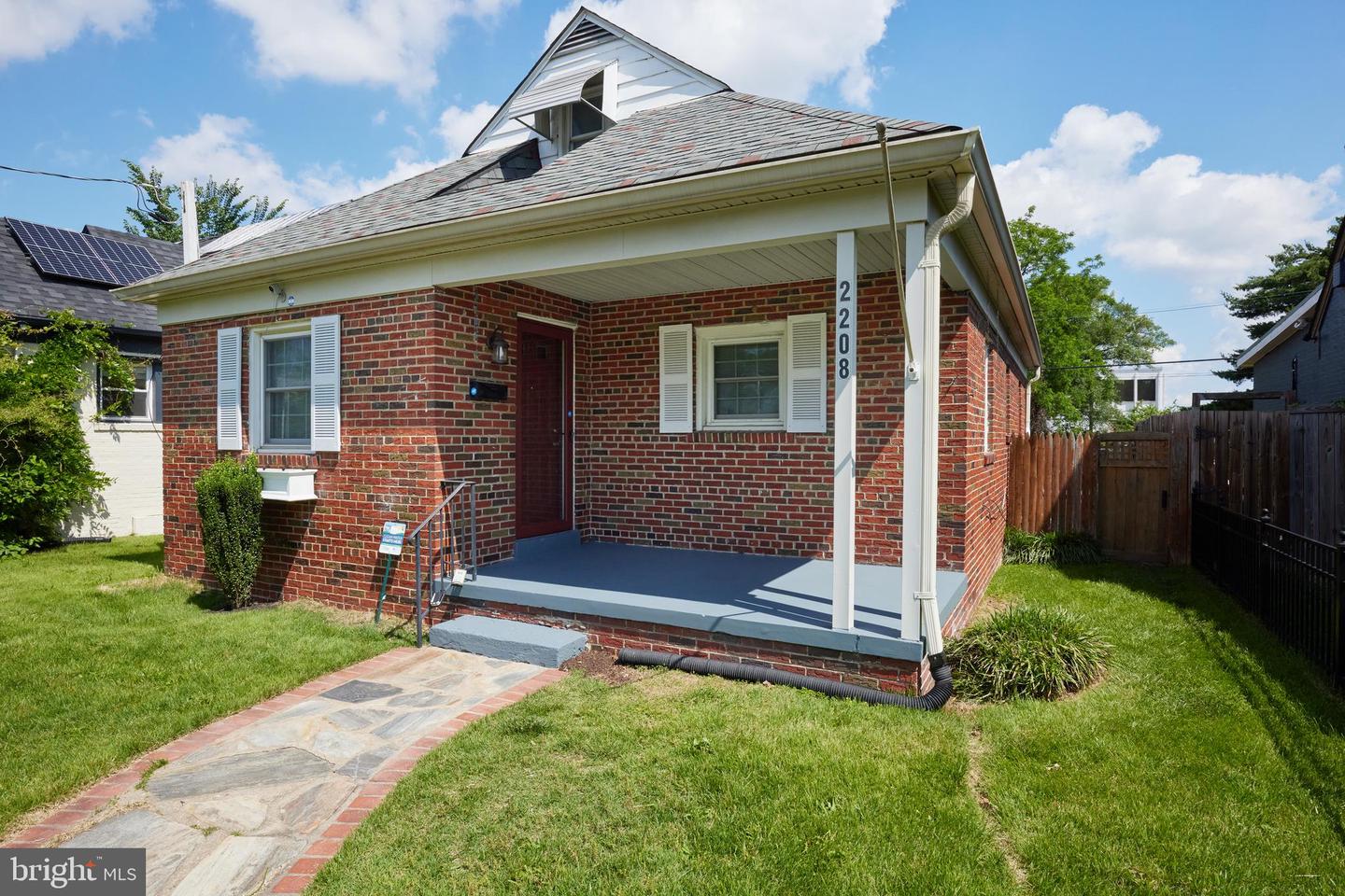 2208 S ST NE, WASHINGTON, District Of Columbia 20002, 3 Bedrooms Bedrooms, ,2 BathroomsBathrooms,Residential,For sale,2208 S ST NE,DCDC2198242 MLS # DCDC2198242