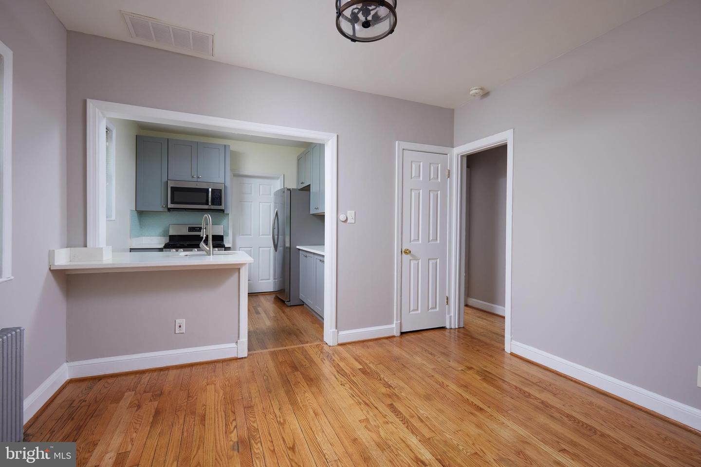 2208 S ST NE, WASHINGTON, District Of Columbia 20002, 3 Bedrooms Bedrooms, ,2 BathroomsBathrooms,Residential,For sale,2208 S ST NE,DCDC2198242 MLS # DCDC2198242