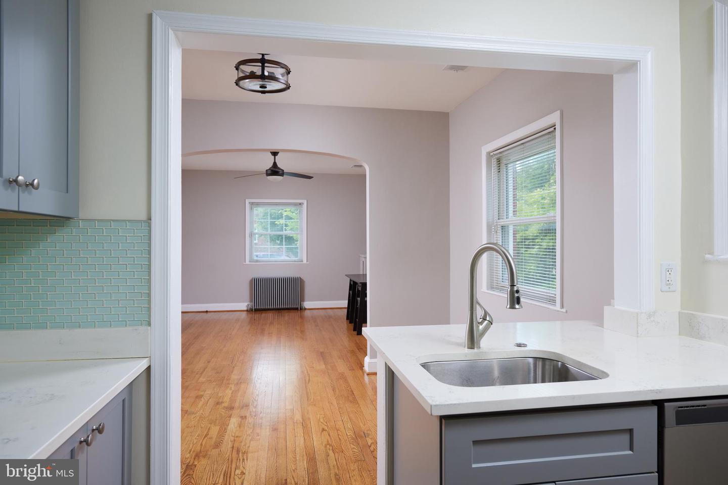 2208 S ST NE, WASHINGTON, District Of Columbia 20002, 3 Bedrooms Bedrooms, ,2 BathroomsBathrooms,Residential,For sale,2208 S ST NE,DCDC2198242 MLS # DCDC2198242