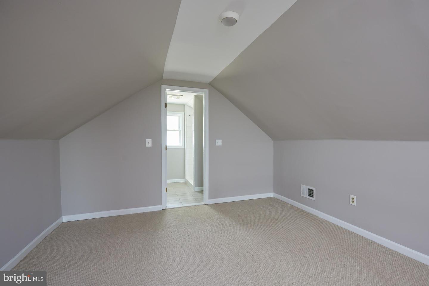 2208 S ST NE, WASHINGTON, District Of Columbia 20002, 3 Bedrooms Bedrooms, ,2 BathroomsBathrooms,Residential,For sale,2208 S ST NE,DCDC2198242 MLS # DCDC2198242