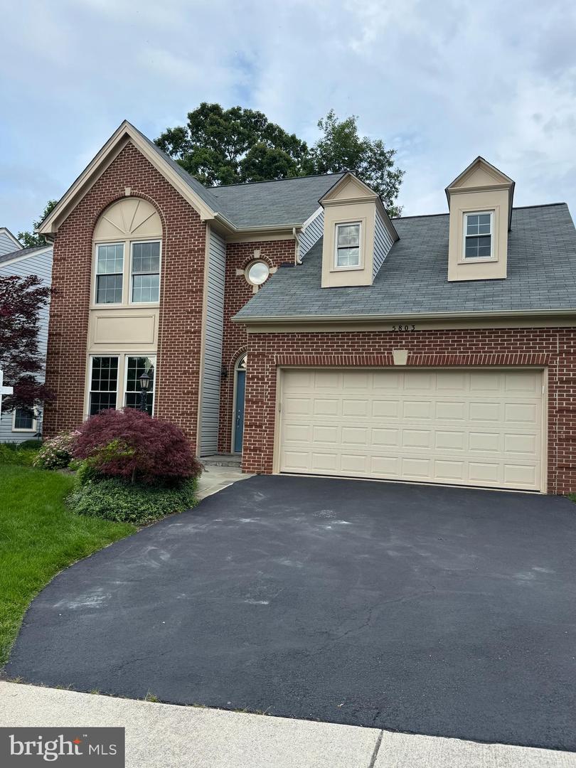 5803 DEER POND RD, CENTREVILLE, Virginia 20120, 4 Bedrooms Bedrooms, ,3 BathroomsBathrooms,Residential,For sale,5803 DEER POND RD,VAFX2238626 MLS # VAFX2238626