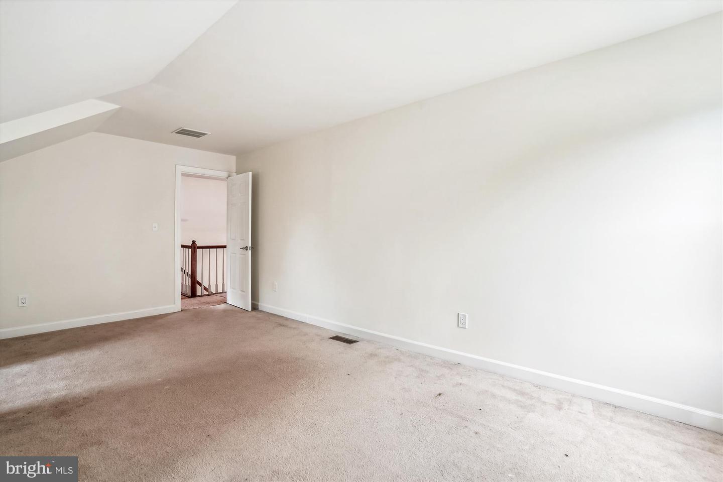 5803 DEER POND RD, CENTREVILLE, Virginia 20120, 4 Bedrooms Bedrooms, ,3 BathroomsBathrooms,Residential,For sale,5803 DEER POND RD,VAFX2238626 MLS # VAFX2238626