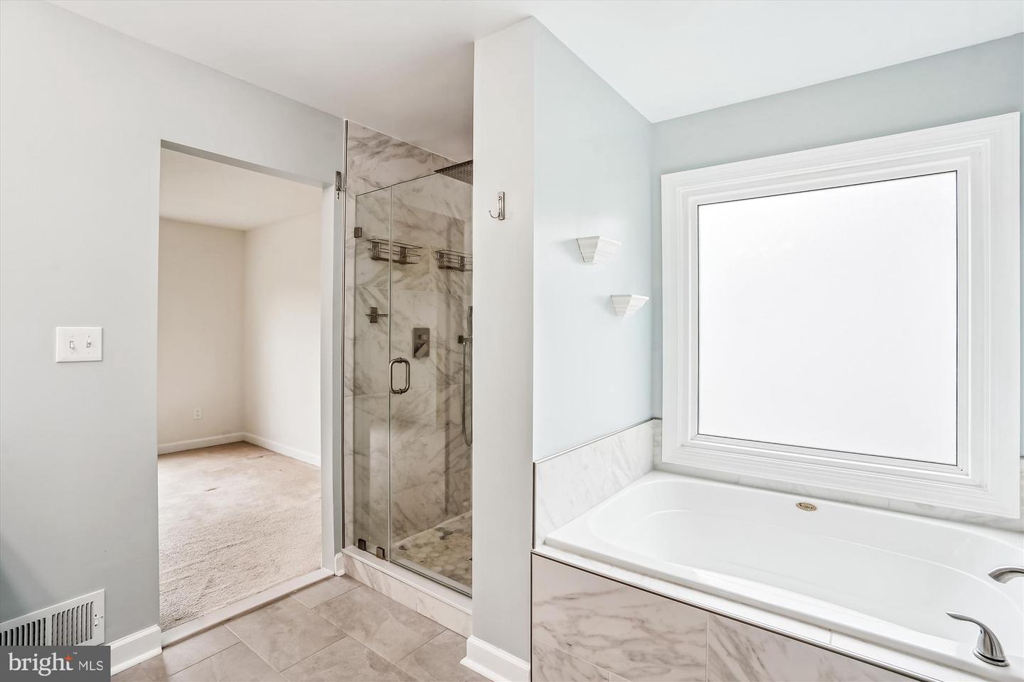 5803 DEER POND RD, CENTREVILLE, Virginia 20120, 4 Bedrooms Bedrooms, ,3 BathroomsBathrooms,Residential,For sale,5803 DEER POND RD,VAFX2238626 MLS # VAFX2238626