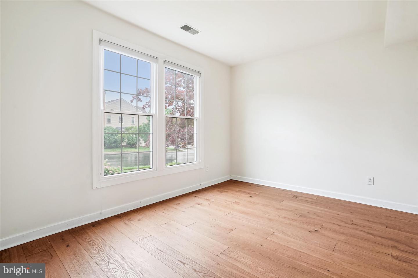 5803 DEER POND RD, CENTREVILLE, Virginia 20120, 4 Bedrooms Bedrooms, ,3 BathroomsBathrooms,Residential,For sale,5803 DEER POND RD,VAFX2238626 MLS # VAFX2238626