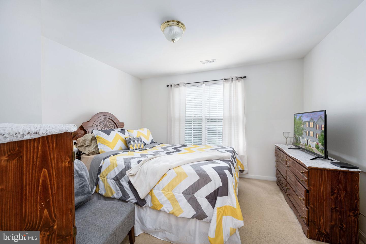 7207 FINCH LN, FREDERICKSBURG, Virginia 22407, 3 Bedrooms Bedrooms, ,2 BathroomsBathrooms,Residential,For sale,7207 FINCH LN,VASP2032718 MLS # VASP2032718