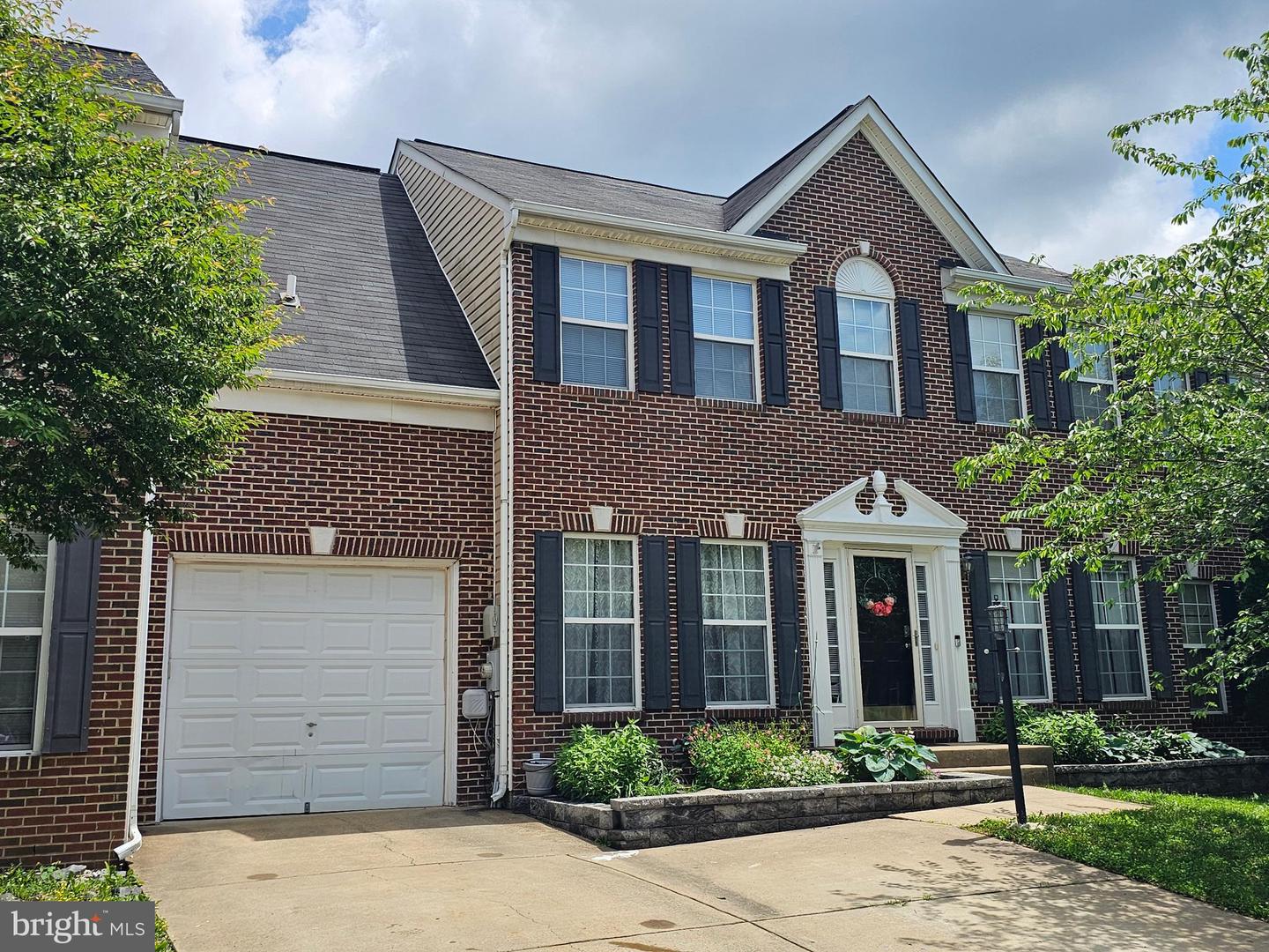 8645 ADRIENNE PL, MANASSAS, Virginia 20110, 4 Bedrooms Bedrooms, ,3 BathroomsBathrooms,Residential,For sale,8645 ADRIENNE PL,VAMN2008268 MLS # VAMN2008268