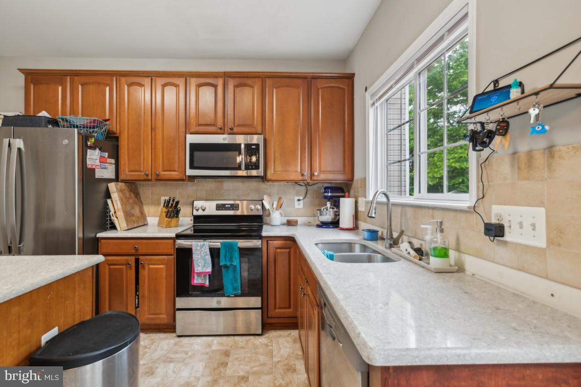8645 ADRIENNE PL, MANASSAS, Virginia 20110, 4 Bedrooms Bedrooms, ,3 BathroomsBathrooms,Residential,For sale,8645 ADRIENNE PL,VAMN2008268 MLS # VAMN2008268