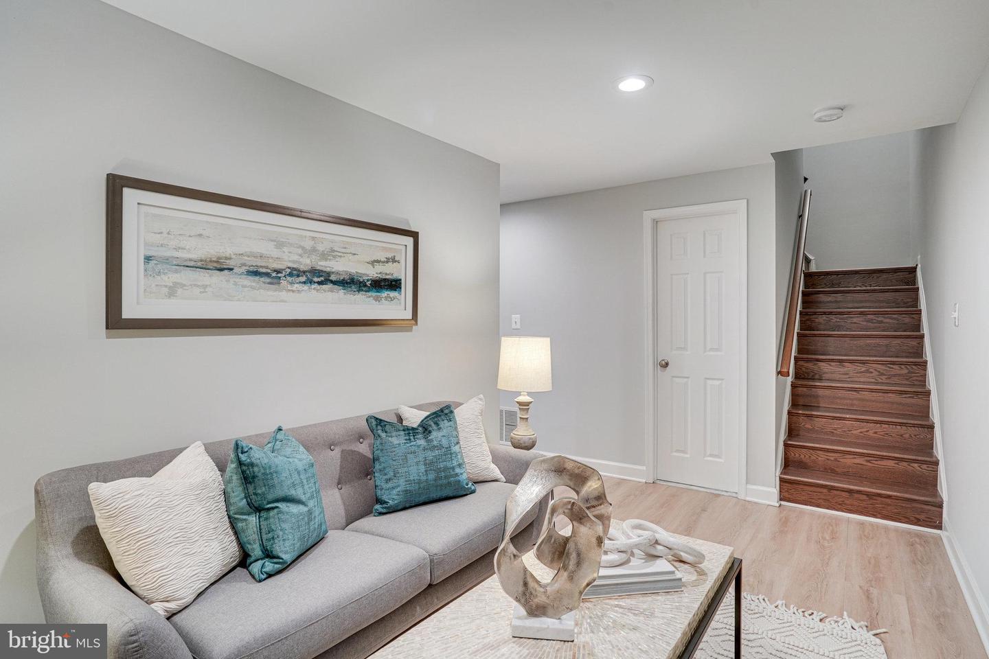 12149 SALEMTOWN DR, WOODBRIDGE, Virginia 22192, 3 Bedrooms Bedrooms, ,2 BathroomsBathrooms,Residential,For sale,12149 SALEMTOWN DR,VAPW2094332 MLS # VAPW2094332