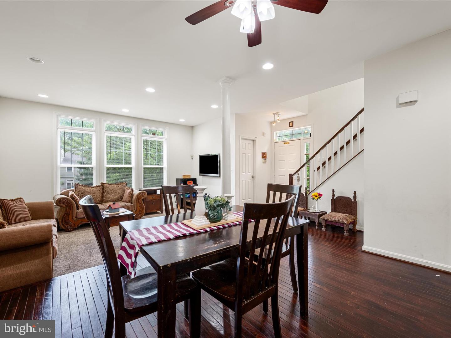 1236 WEATHERSTONE CT, RESTON, Virginia 20194, 3 Bedrooms Bedrooms, ,2 BathroomsBathrooms,Residential,For sale,1236 WEATHERSTONE CT,VAFX2239998 MLS # VAFX2239998